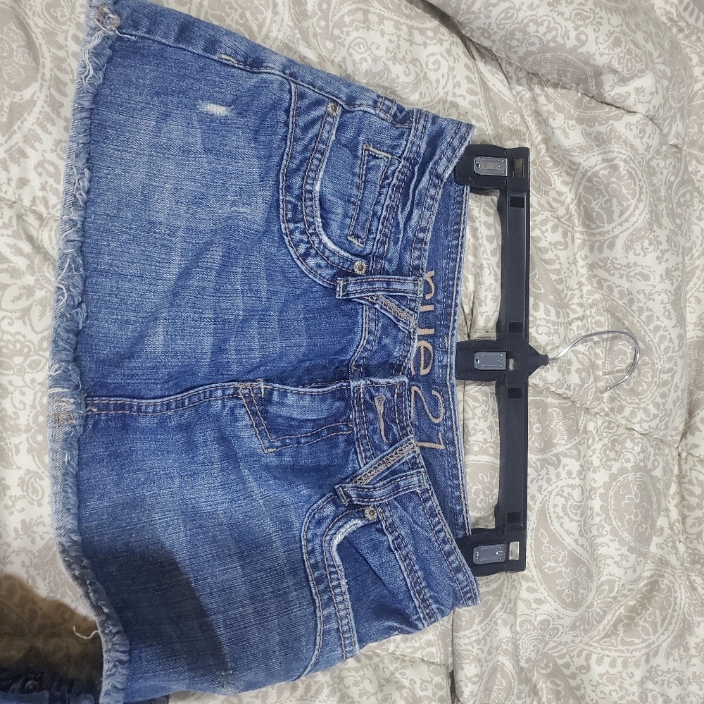 Rue 21, juniors denim skirt